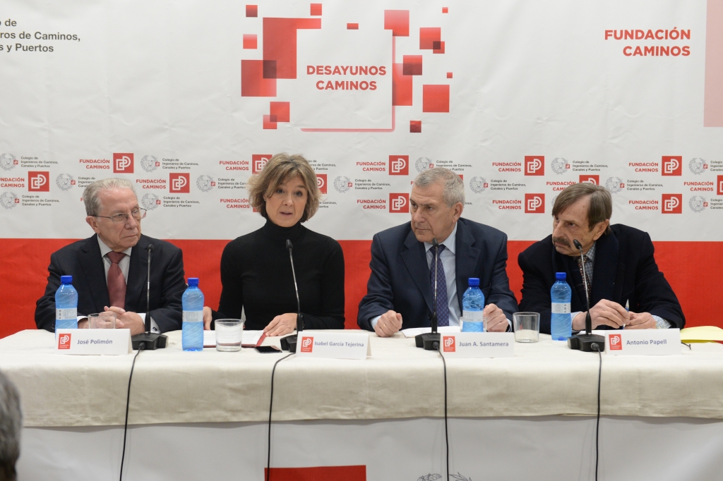 La Ministra de Agricultura, Pesca, Alimentación y Medio Ambiente subraya la necesidad de lograr una política de agua sólida e integradora