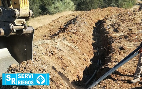 Instalação de irrigação de 20 hectares de amendoeira em Monsaraz (Portugal).