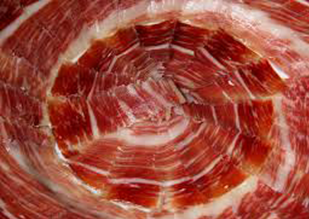 O Ministério da Agricultura de Espanha estuda defender o porco ibérico para evitar a reprodução fora da Espanha.e Portugal.
