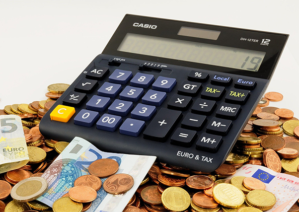 El Gobierno reduce los módulos impositivos del IRPF 2019 para agricultores.